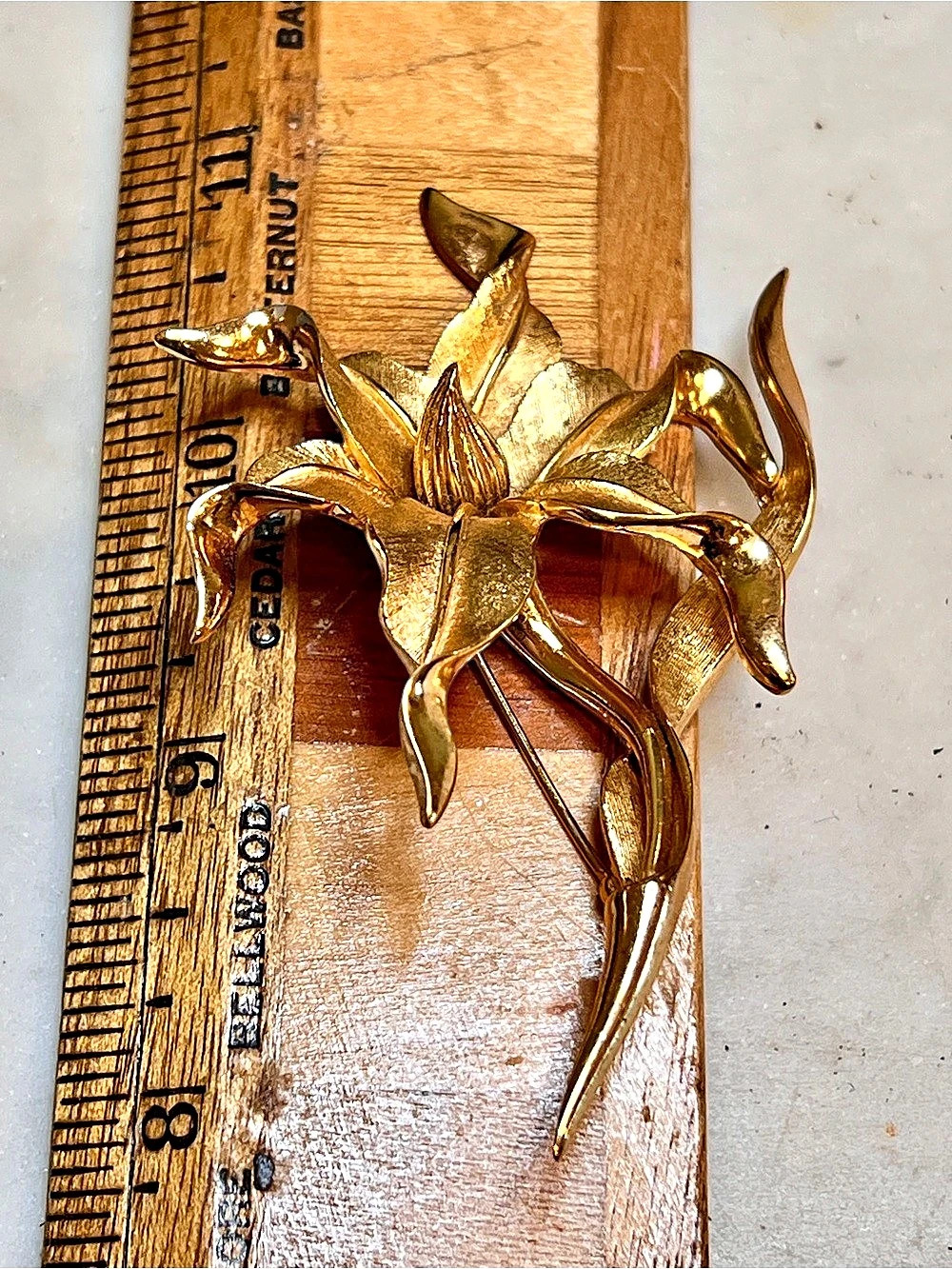 Marcel Boucher Vintage Gold-Tone Lily Flower Brooch 8124P